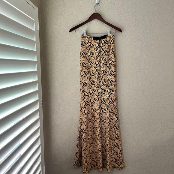 Alice + Olivia Lace Mermaid Maxi Skirt Semi Lined Yellow Black Size 0 - Picture 6 of 9